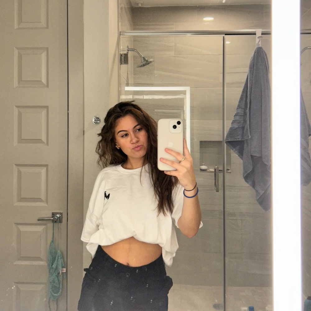 Meet your Posher, Saray